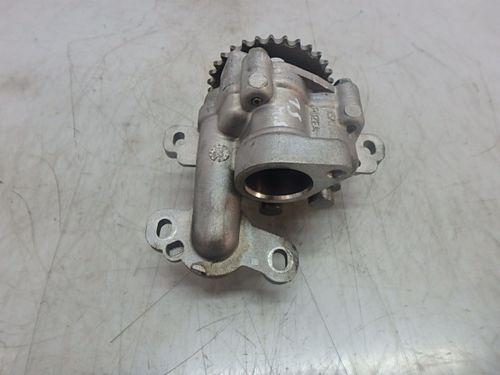 Pompe à huile Jaguar Ford X-Type Mondeo 3 B5Y 2,0 TDCi 96 KW FMBA 1S7Q-6600 DE117047