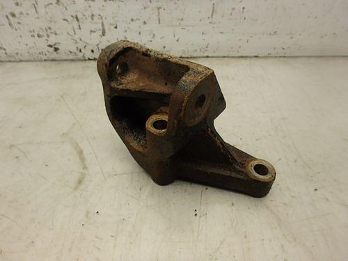 Halter Halterung Isuzu ELF 3,1 TD D Diesel 4JG2 DE263096