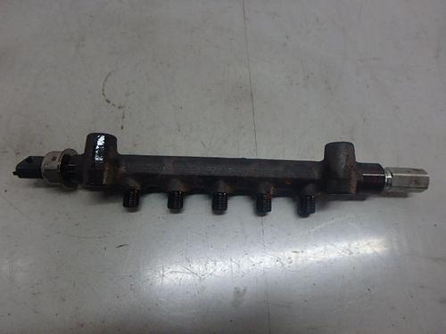 Tube de rail Opel Astra Insignia Mokka Zafira 1,6 CDTi B16DTH 55490702 DE266968