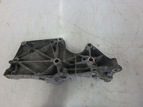 Support de fixation support VW Audi Touran A3 8P Leon Toledo Octavia 2,0 TDI 16V BKD