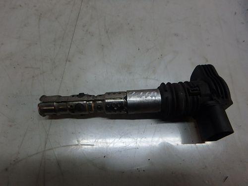 Bobine d'allumage Audi A4 8E 1,8 T AVJ 06B905115R