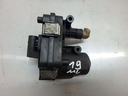 Opel Saab Astra C 9-5 YS3G 2,0 CDTI A20DTH DE135621 élément de contrôle DE135621