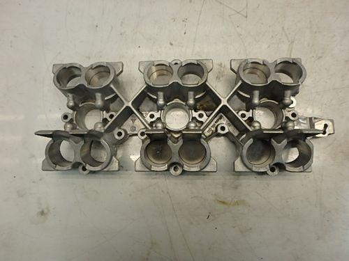 Boîtier d'arbre à cames Porsche Boxster 986 2,5 M96.20 9961041058R