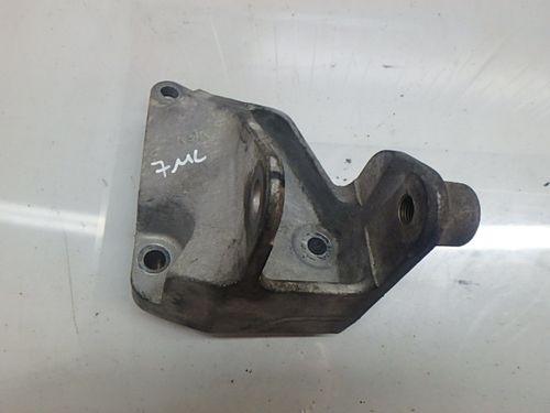 Support pour Nissan Qashqai J10 1,5 dCi K9K K9K282 DE139255