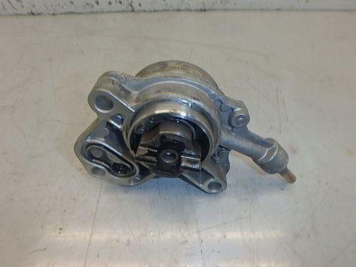 Pompe à vide Citroen Peugeot Xsara 206 406 2,0 HDi RHY DW10TD 9631971580