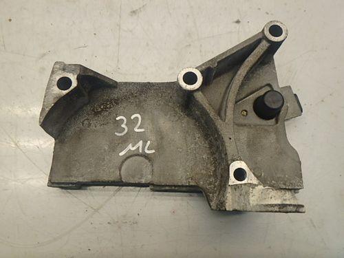 Support pour Nissan Peugeot Clio II 1,5 dCi K9K704 8200101196 DE140428