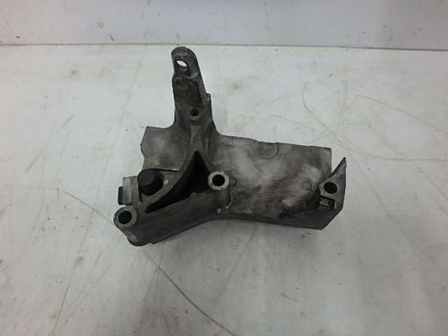 Support pour Nissan Renault II 1,5 dCi K9K722 8200101196 DE141155