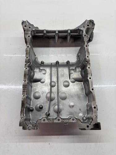 Carter d'huile Pour Mercedes 3,0 T CDI OM642.920 OM642 642.920 R6420140902