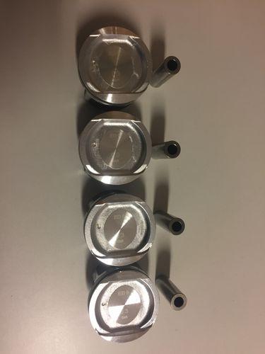 4x jeu de pistons pour Nissan Note E11 NV200 Tiida 1,6 16V 160 SR HR16 HR16DE NEUF