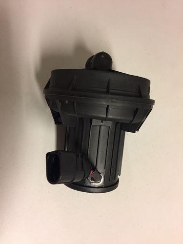 Pompe à air secondaire Porsche VW Audi 3,2 VR6 V6 R32 M02.2Y NEUF DE267607